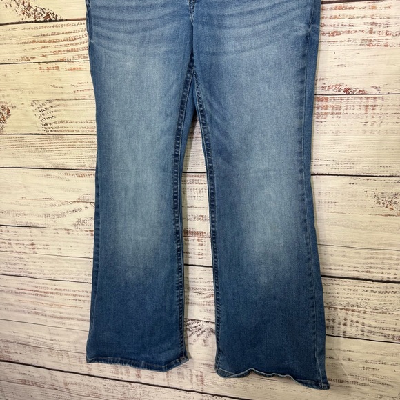 Lucky Brand Jeans size 10 super Flare low rise casual stretch‎ denim Jeans - Picture 4 of 9